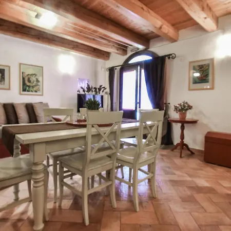 Holiday home Cozy In With Wifi Partinico